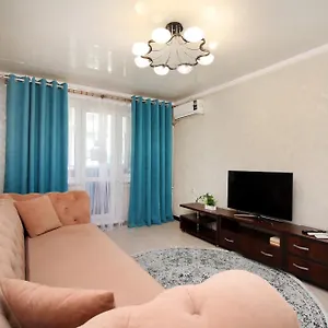 Cozy, Clean In Almaly District 29 Апартаменты Алматы